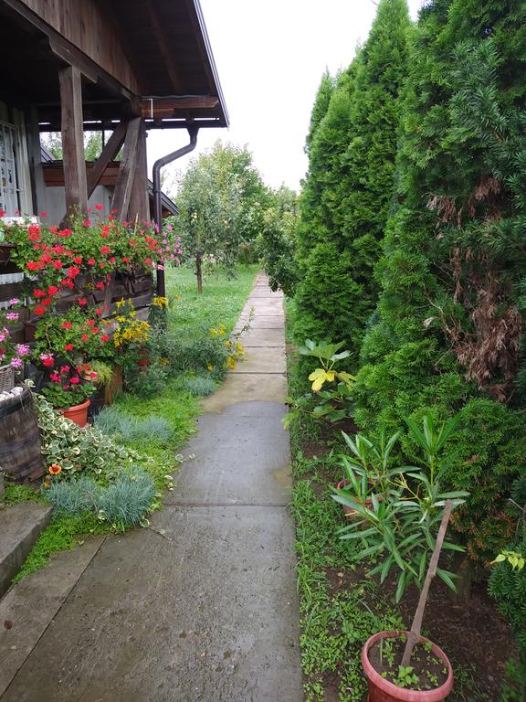 Cottage Memić Lake Modrac